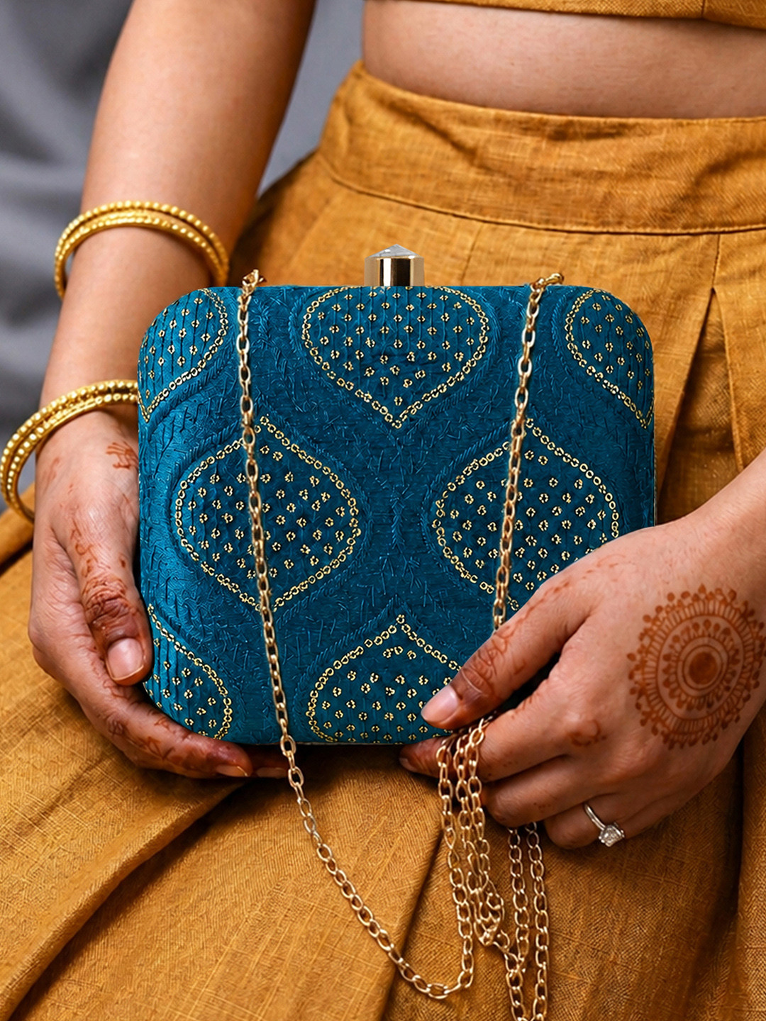 ARTKLIM Women Embroidered Fabric Box Clutch