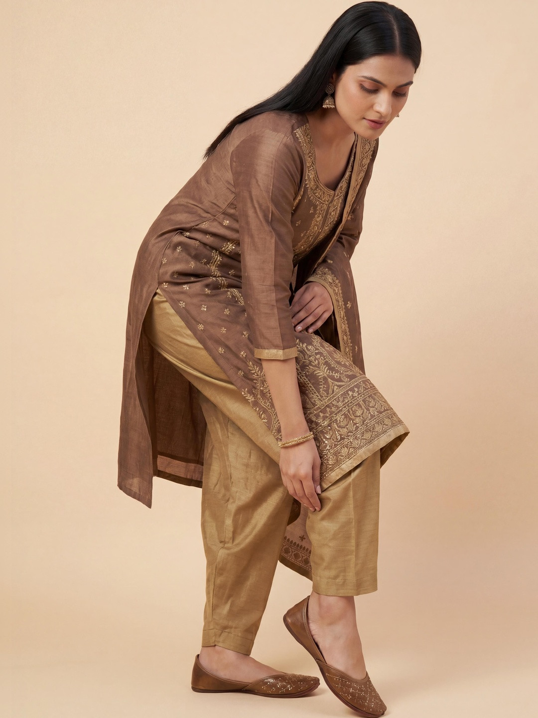 Fulkari Women Tan Leather Embellished Ethnic Mojaris