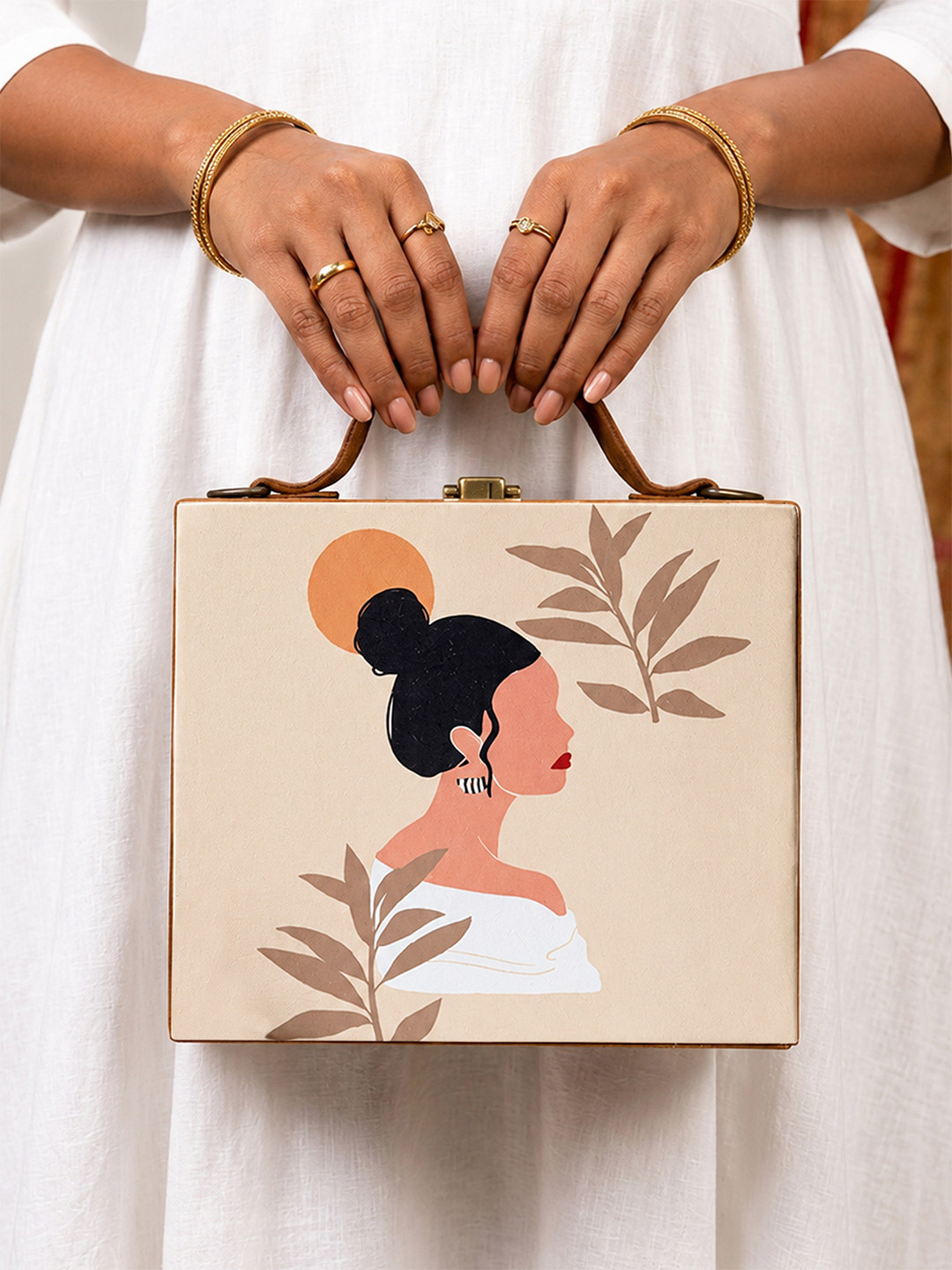ARTKLIM Bun Woman Printed Suitcase Style Box Clutch