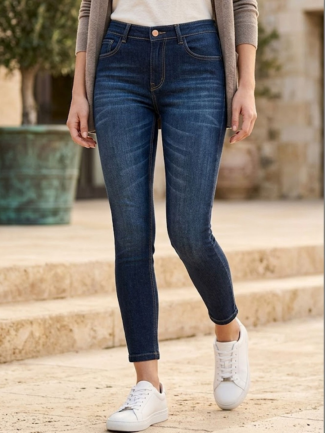 Urbano Fashion Women Skinny Fit Heavy Fade Stretchable Jeans