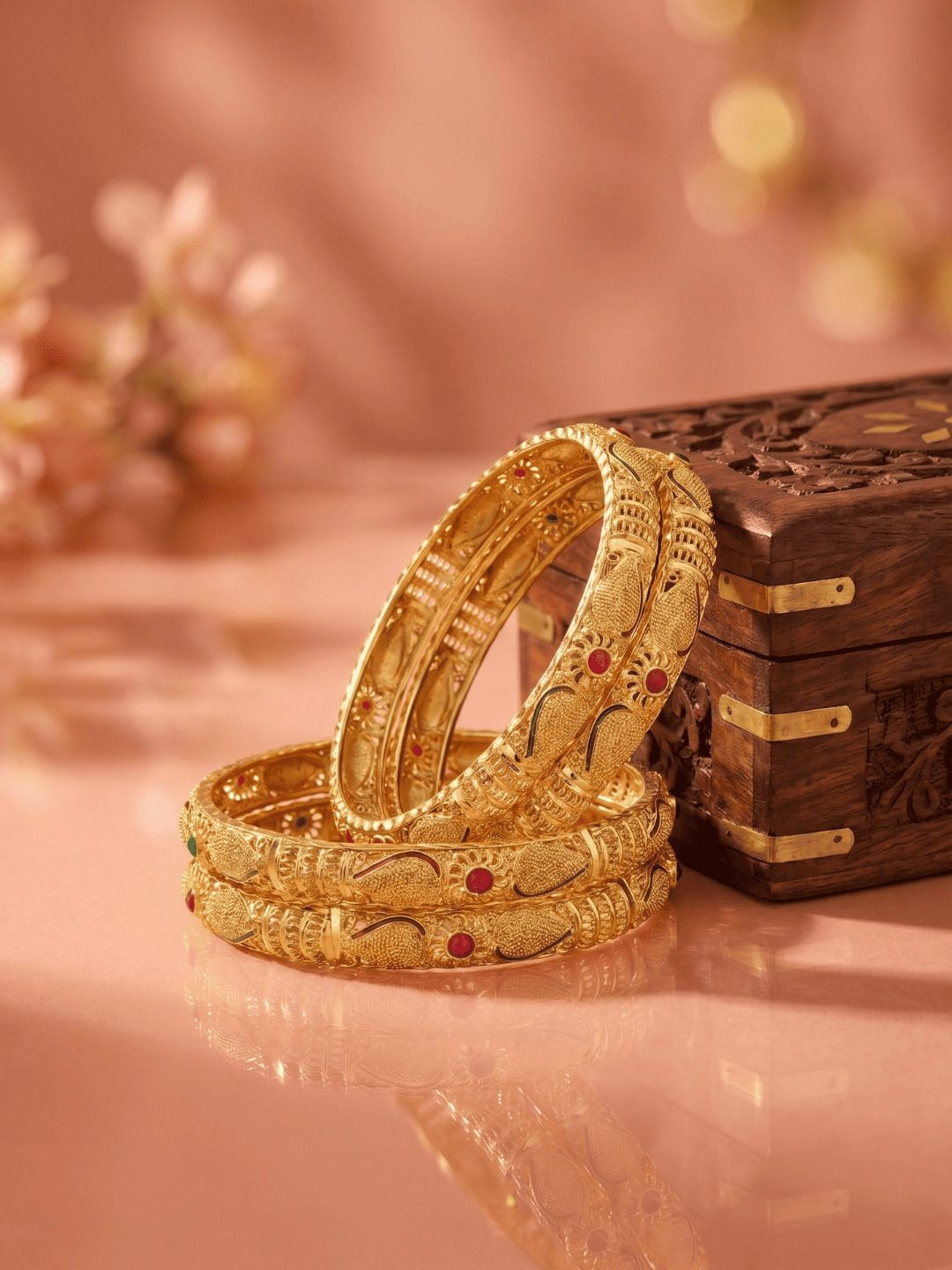 Jewar Mandi Set Of 4 Gold-Plated CZ-Studded Bangles