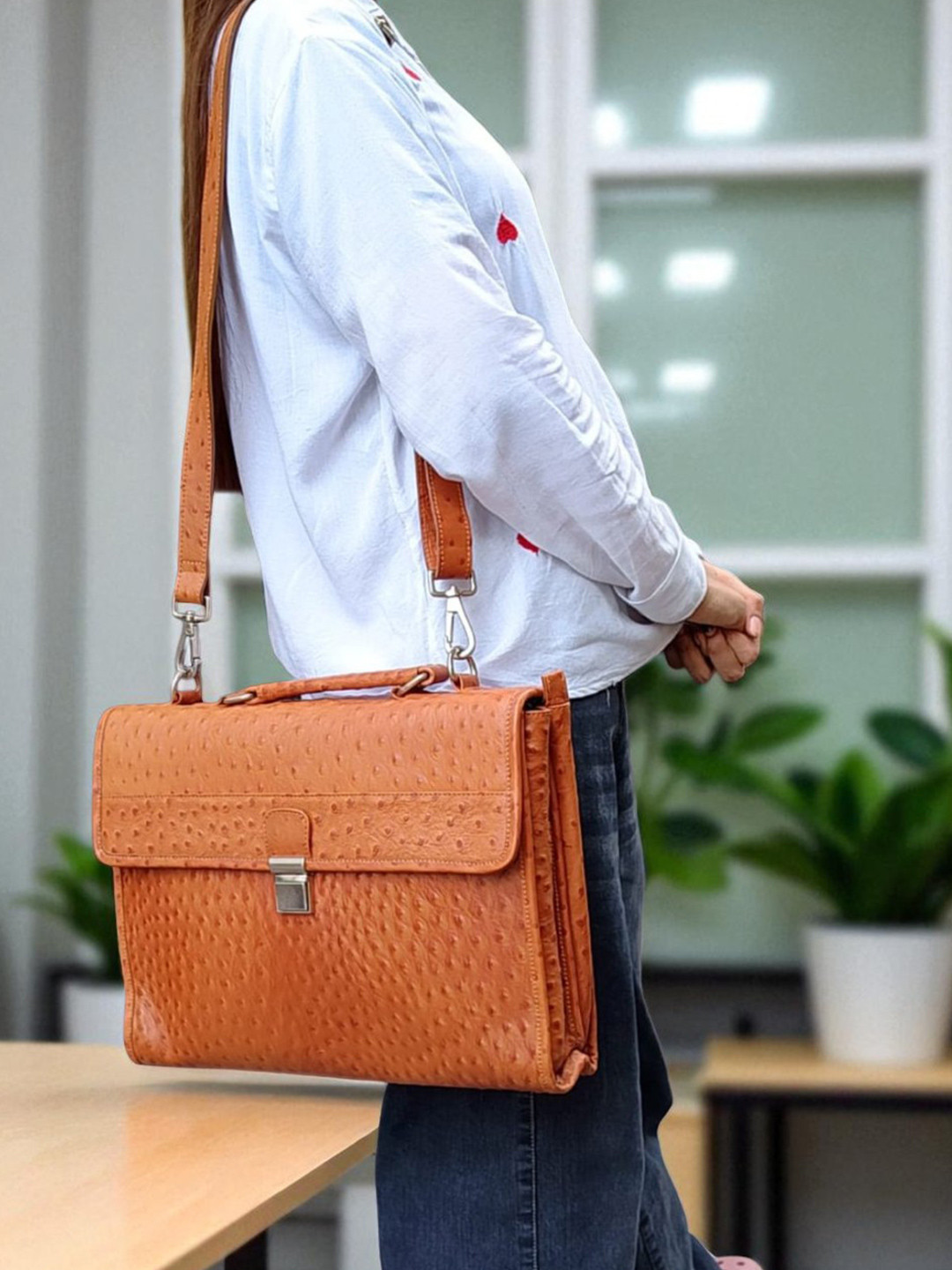 PERKED Unisex Brown Textured Leather 14 Inch Laptop Bag
