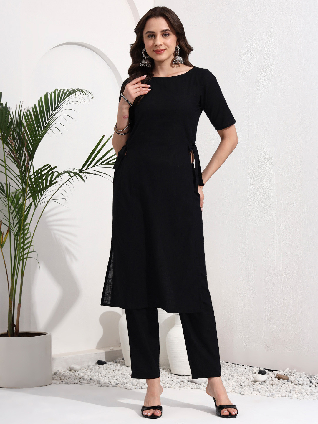 Idalia Women Black Solid Kurta with Trousers