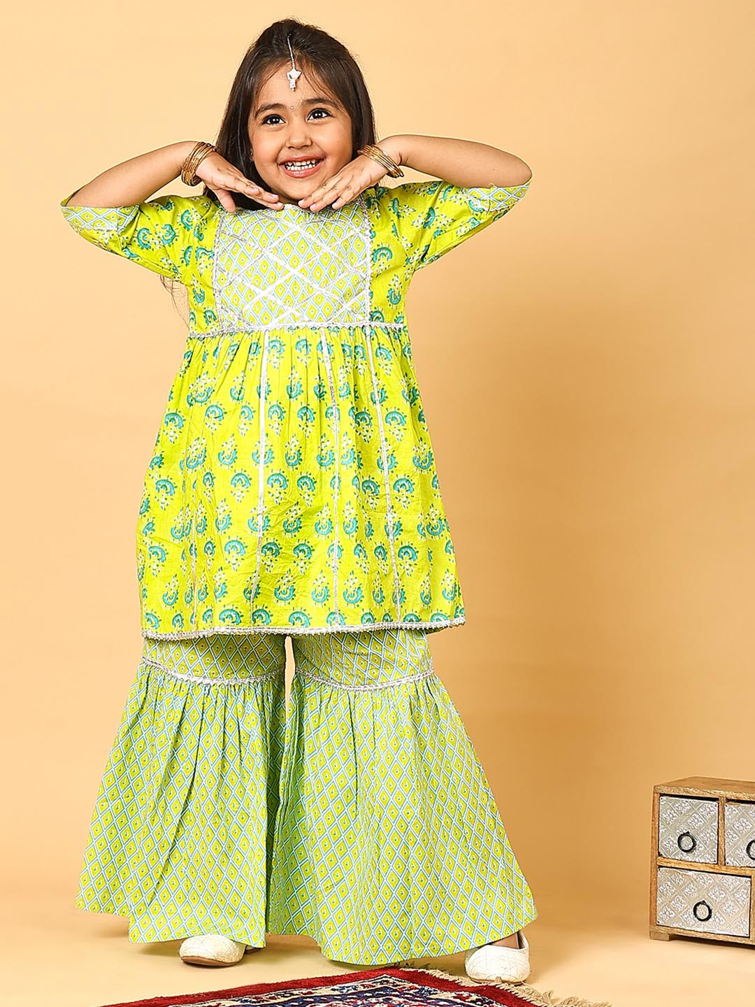 Superminis Girls Green Ethnic Motifs Printed Gotta Patti Pure Cotton Kurti with Sharara