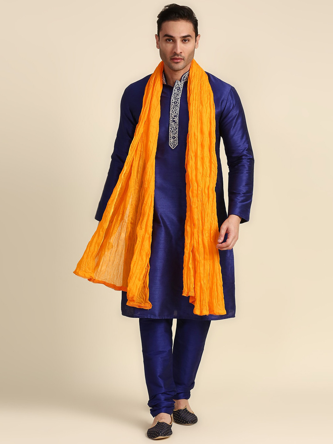

Dupatta Bazaar Men Orange Pure Cotton Dupatta