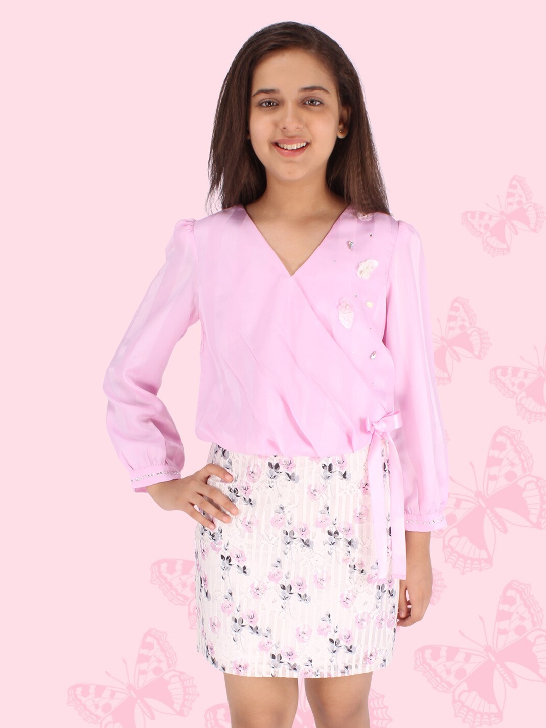 

CUTECUMBER Pink Floral Sheath Dress