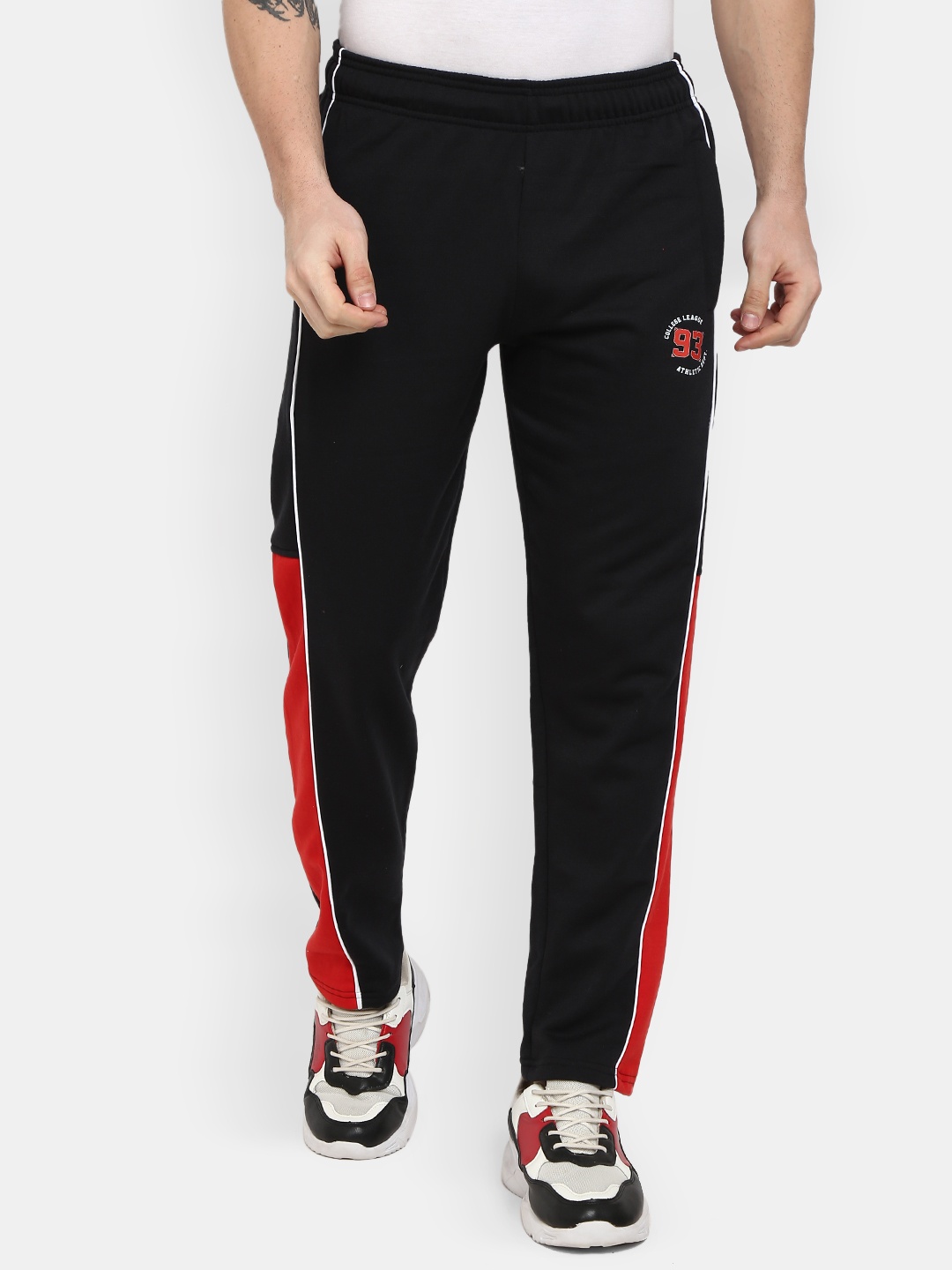 

V-Mart Men Spun Fleece Winter Pyjama, Black