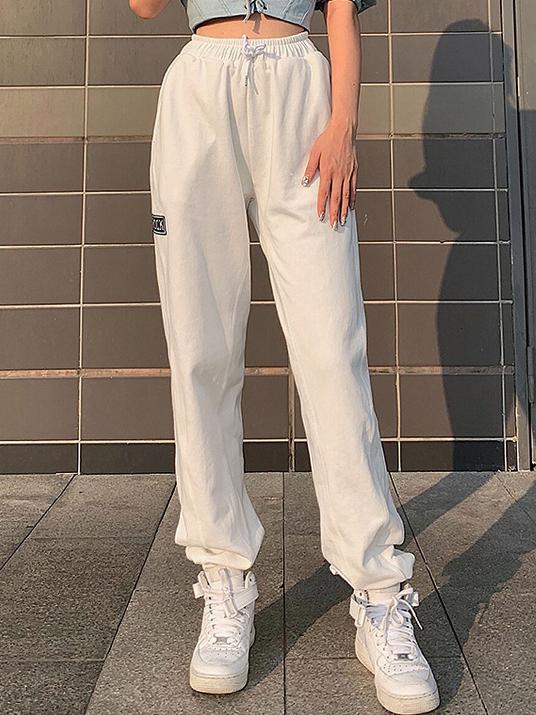 

URBANIC Women Pink High-Rise Pleated Trousers
