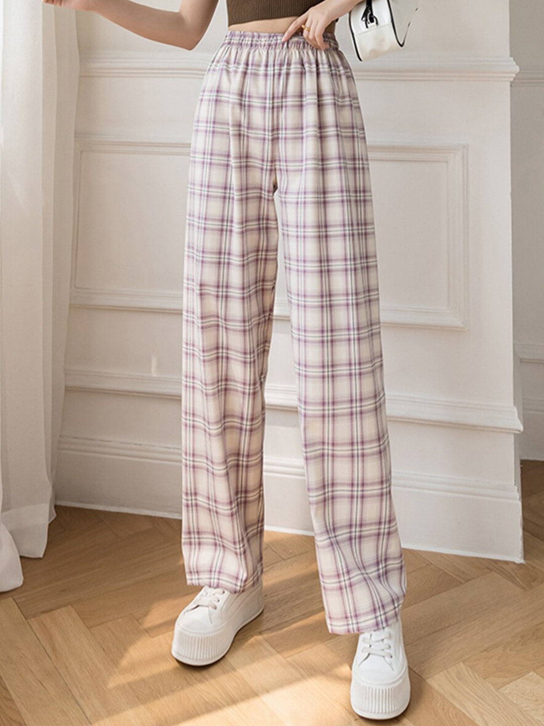 

URBANIC Women Purple Checked Trouser