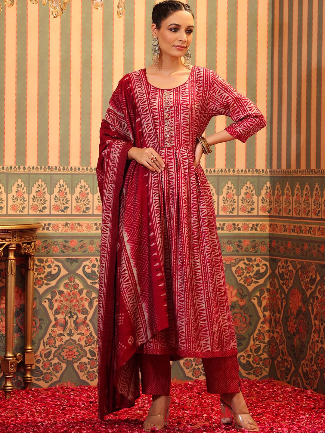 

SCAKHI Women Magenta Ethnic Motifs Printed Kurta with Trousers & With Dupatta