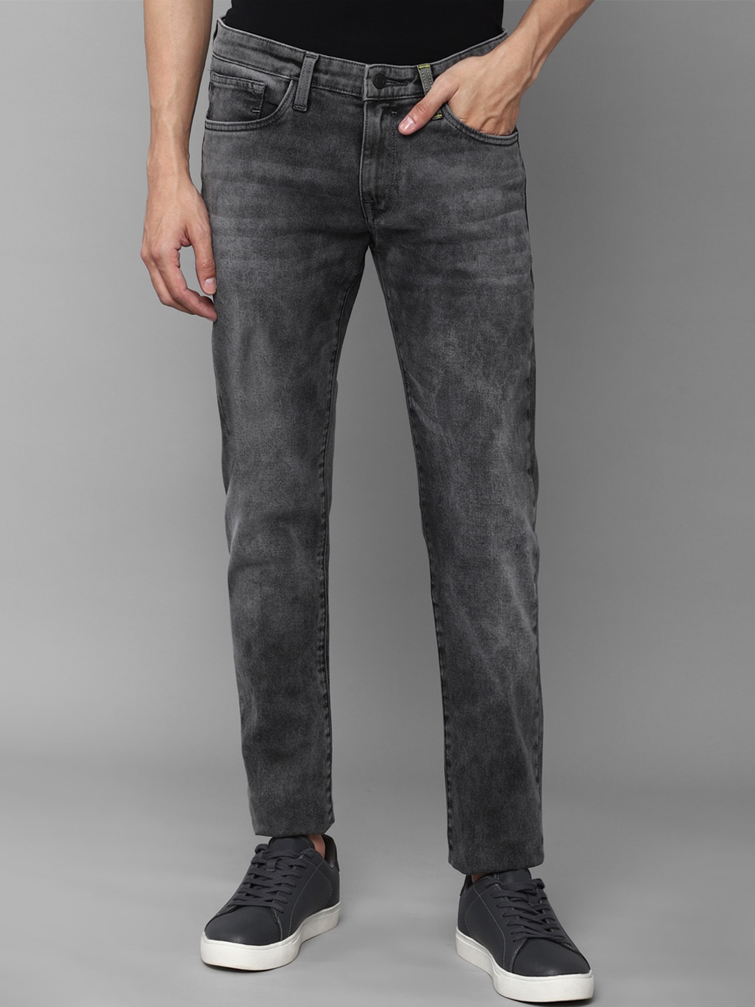 

Allen Solly Sport Men Grey Skinny Fit Heavy Fade Jeans