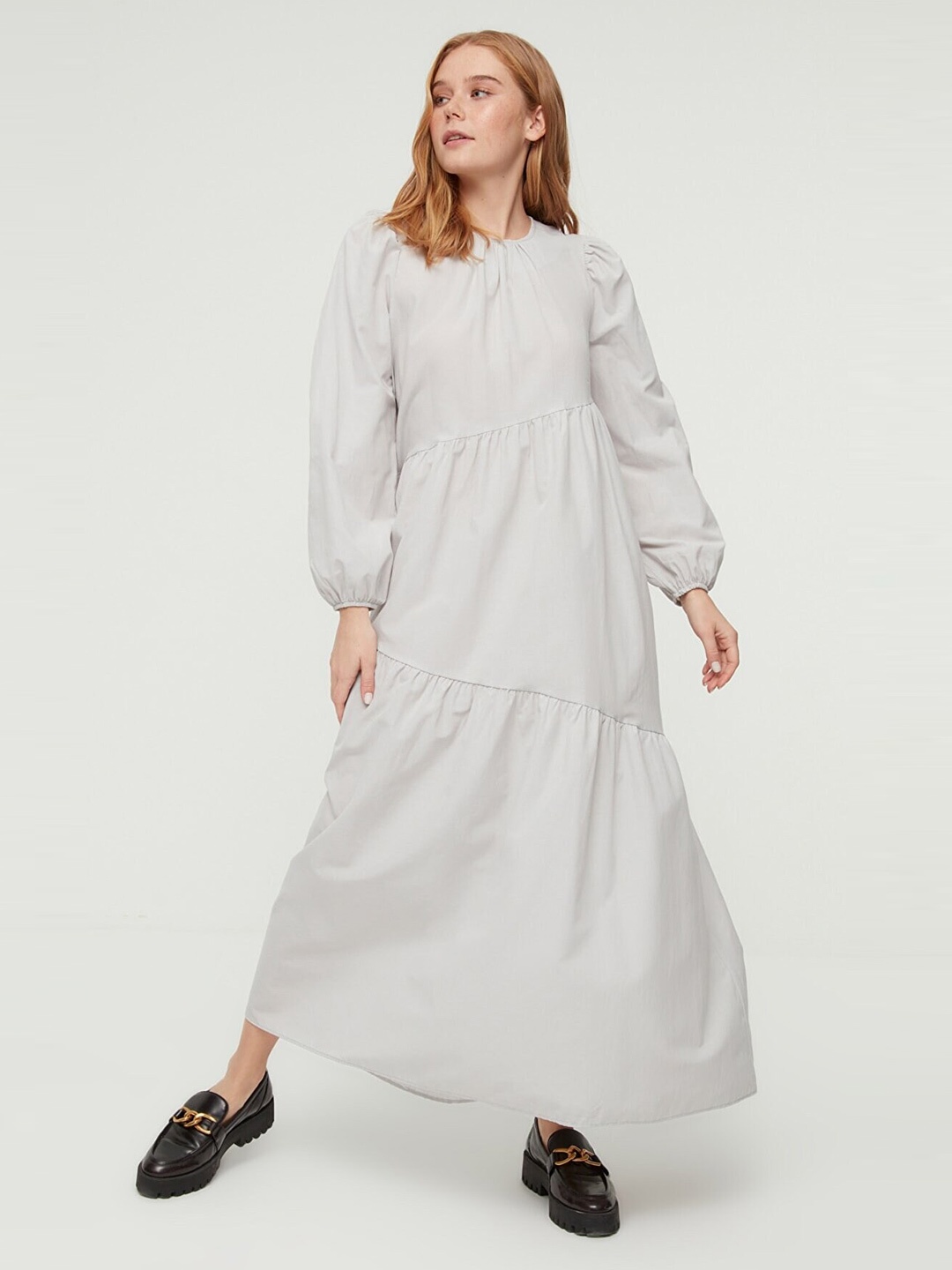 

Trendyol Women Grey Cuffed Sleeves Maxi Dress