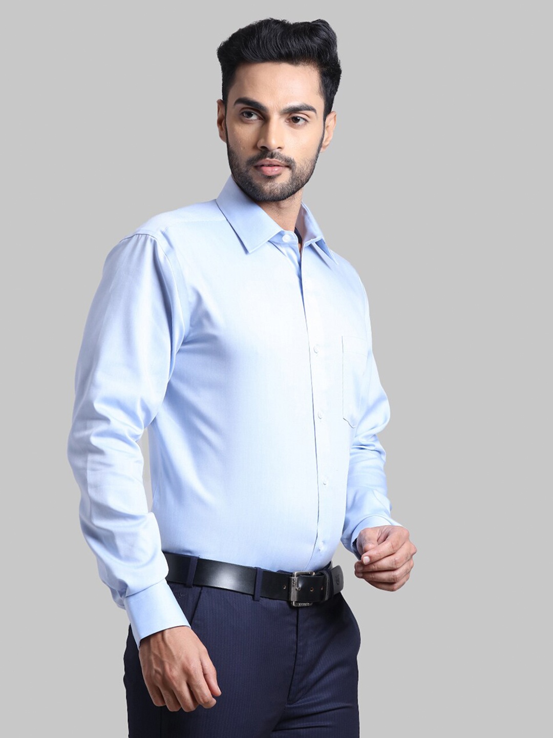 

Park Avenue Men Blue Formal Shirt