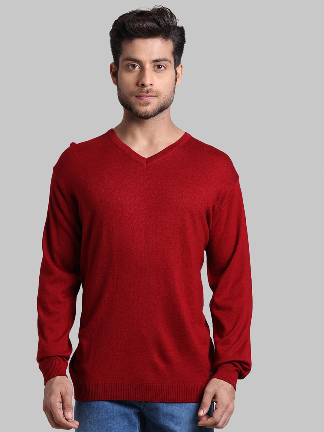 

Park Avenue Men Red Solid V Neck Long Sleeves Acrylic Pullover Sweater
