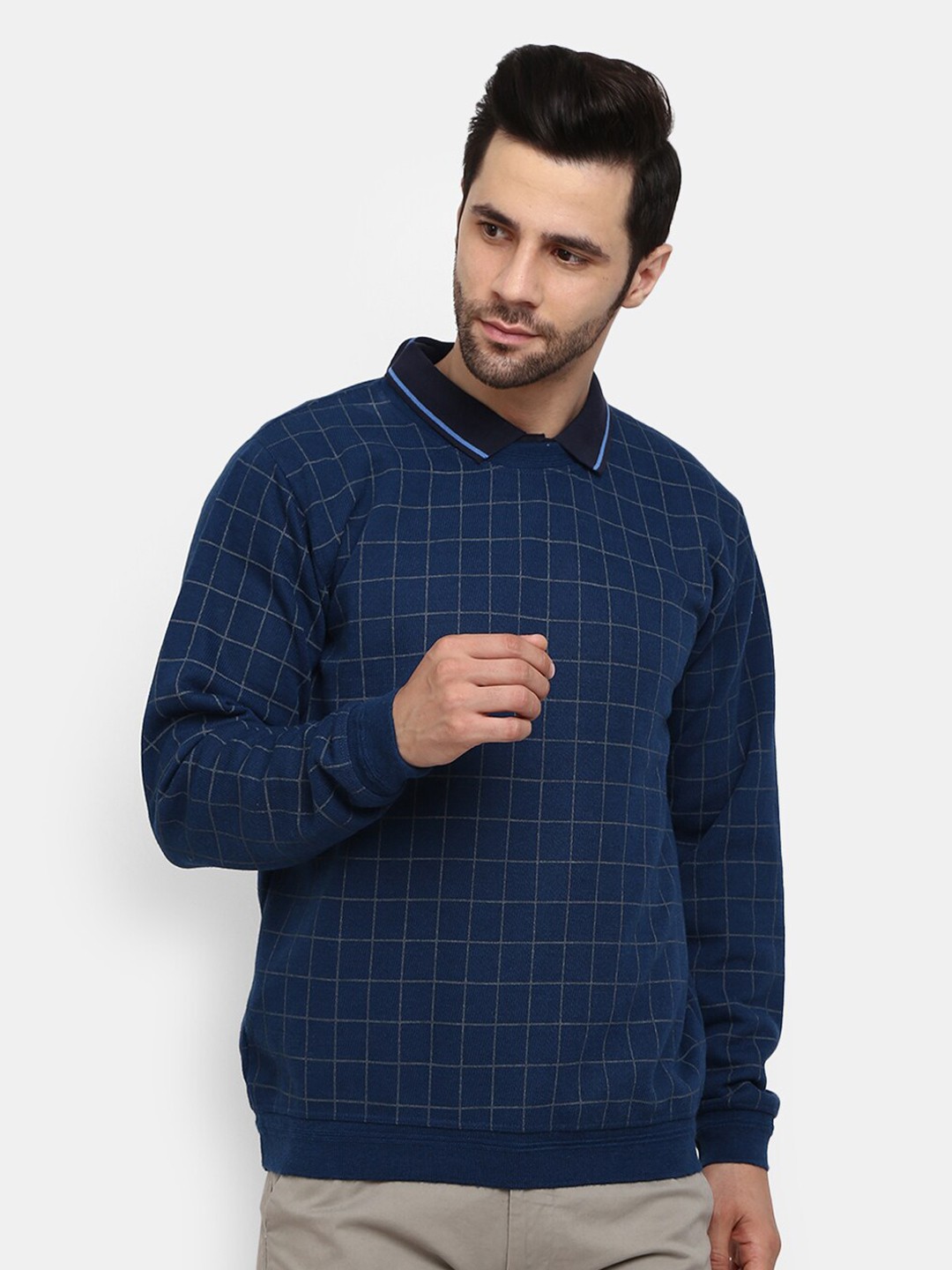 

V-Mart Men Navy Blue Checked Sweatshirt