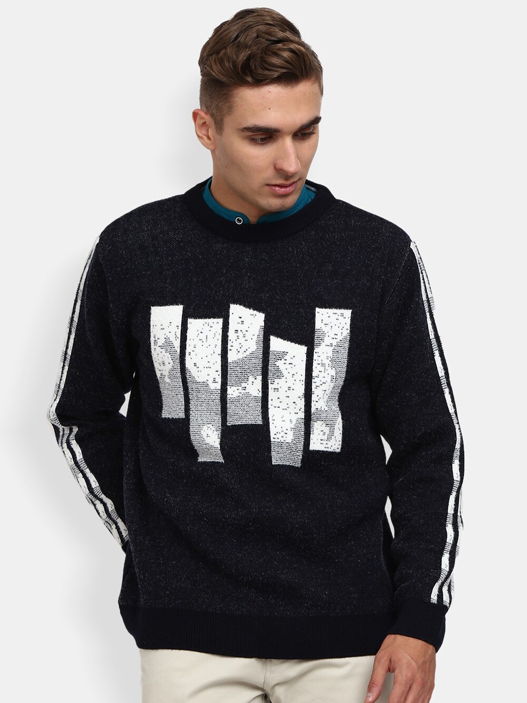 

V-Mart Men Navy Blue Printed Sweatshirt
