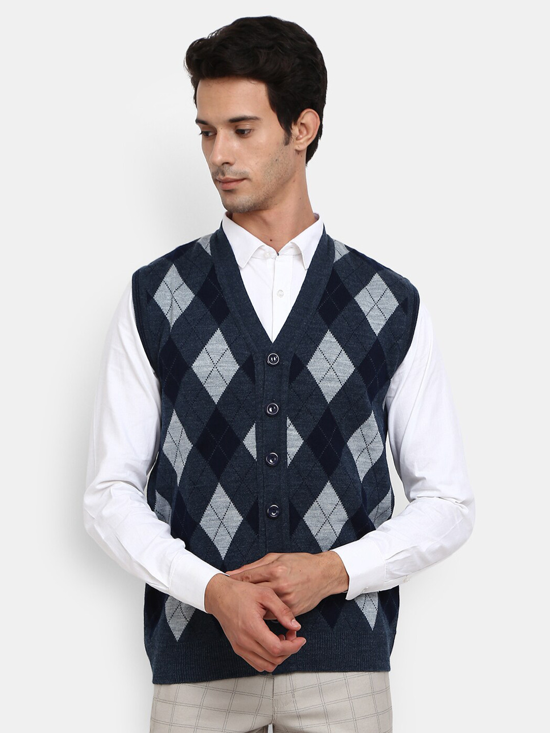 

V-Mart Men Navy Blue Printed Sweatshirt