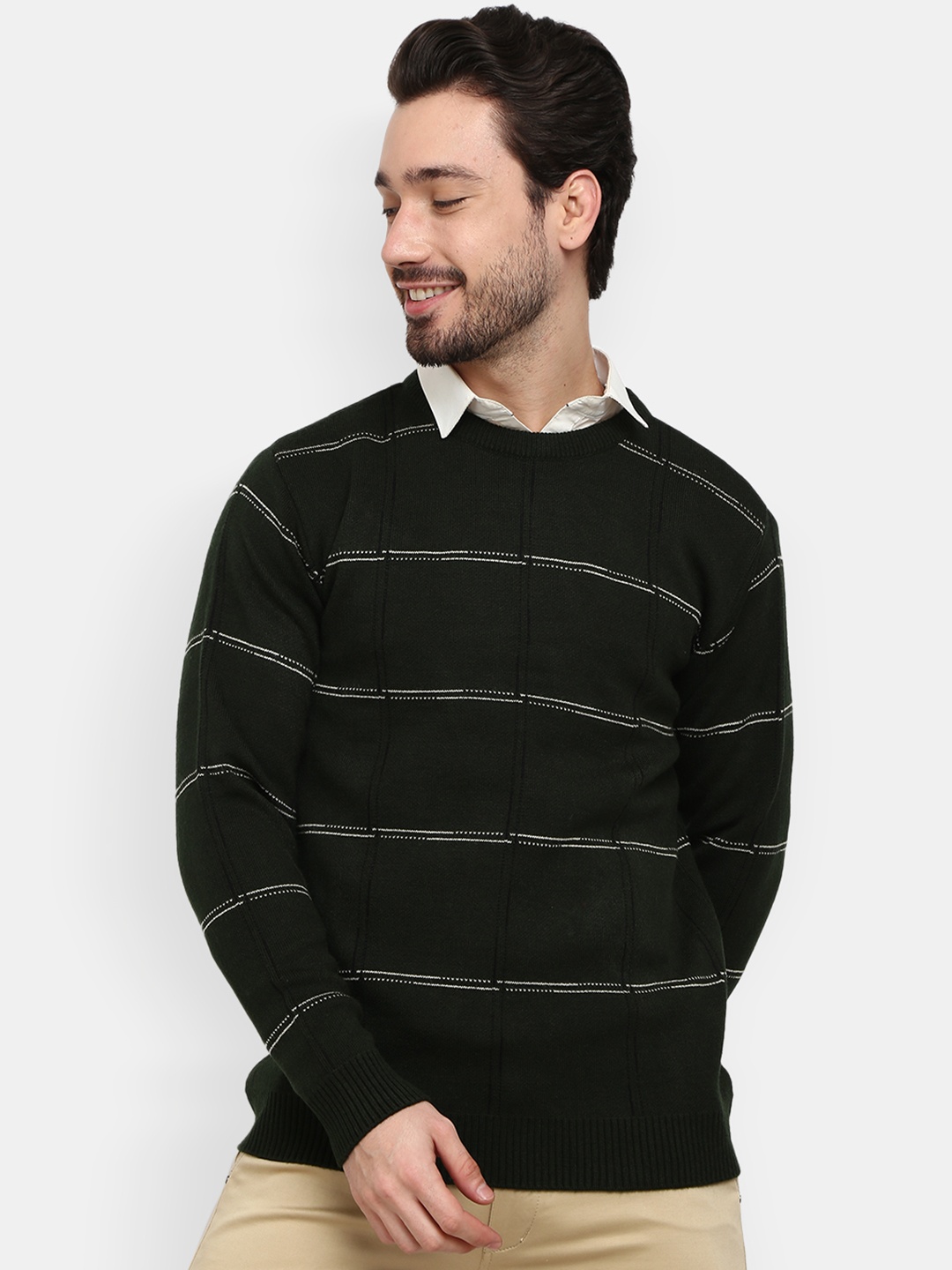 

V-Mart Men Green Sweatshirt