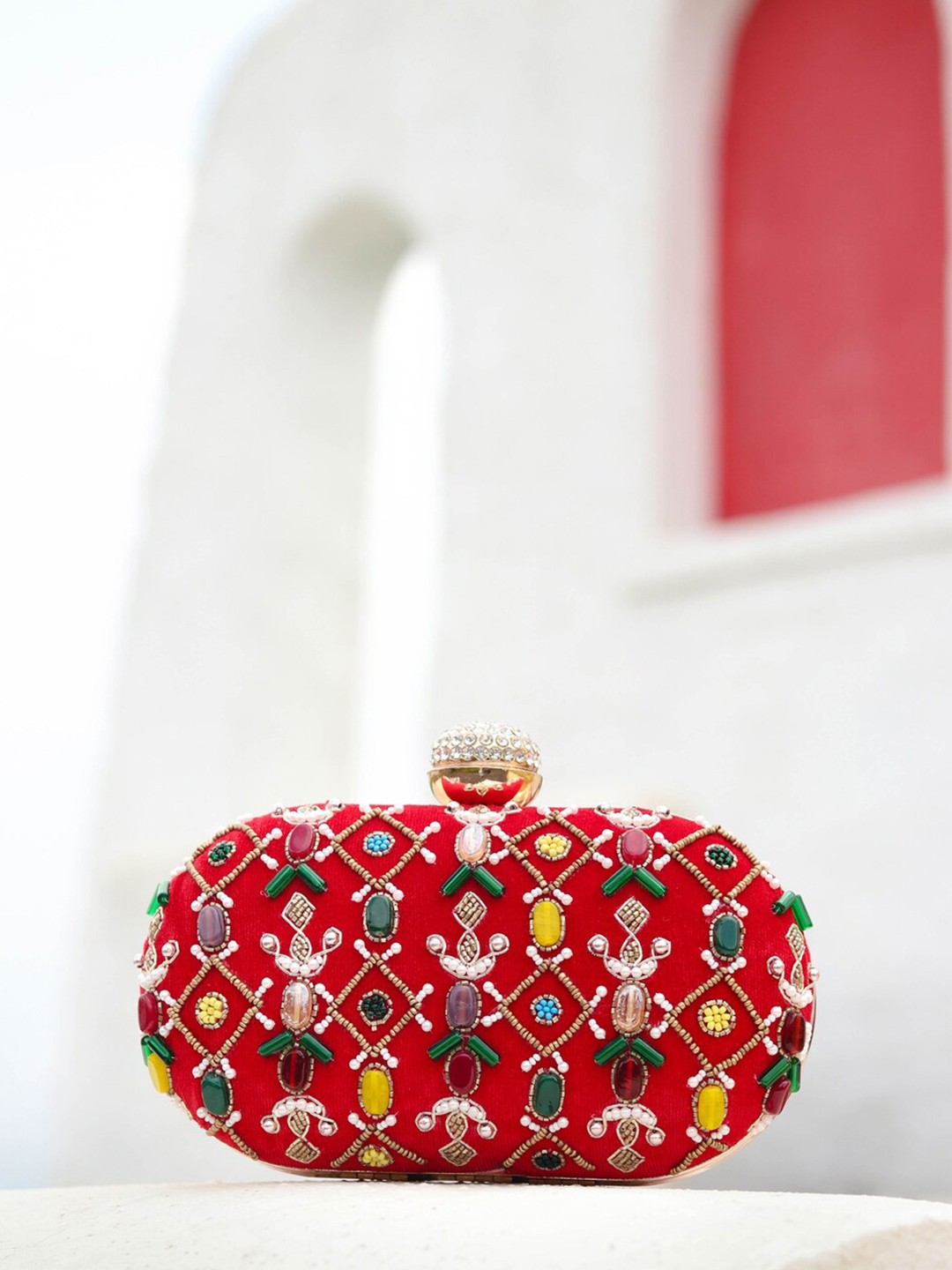 

NR By Nidhi Rathi Women Red & Green Embroidered Box Clutch