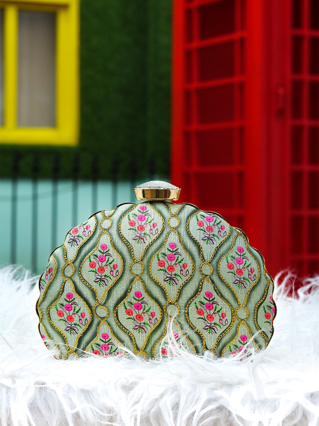 

NR By Nidhi Rathi Green & Gold-Toned Printed Embroidered Box Clutch