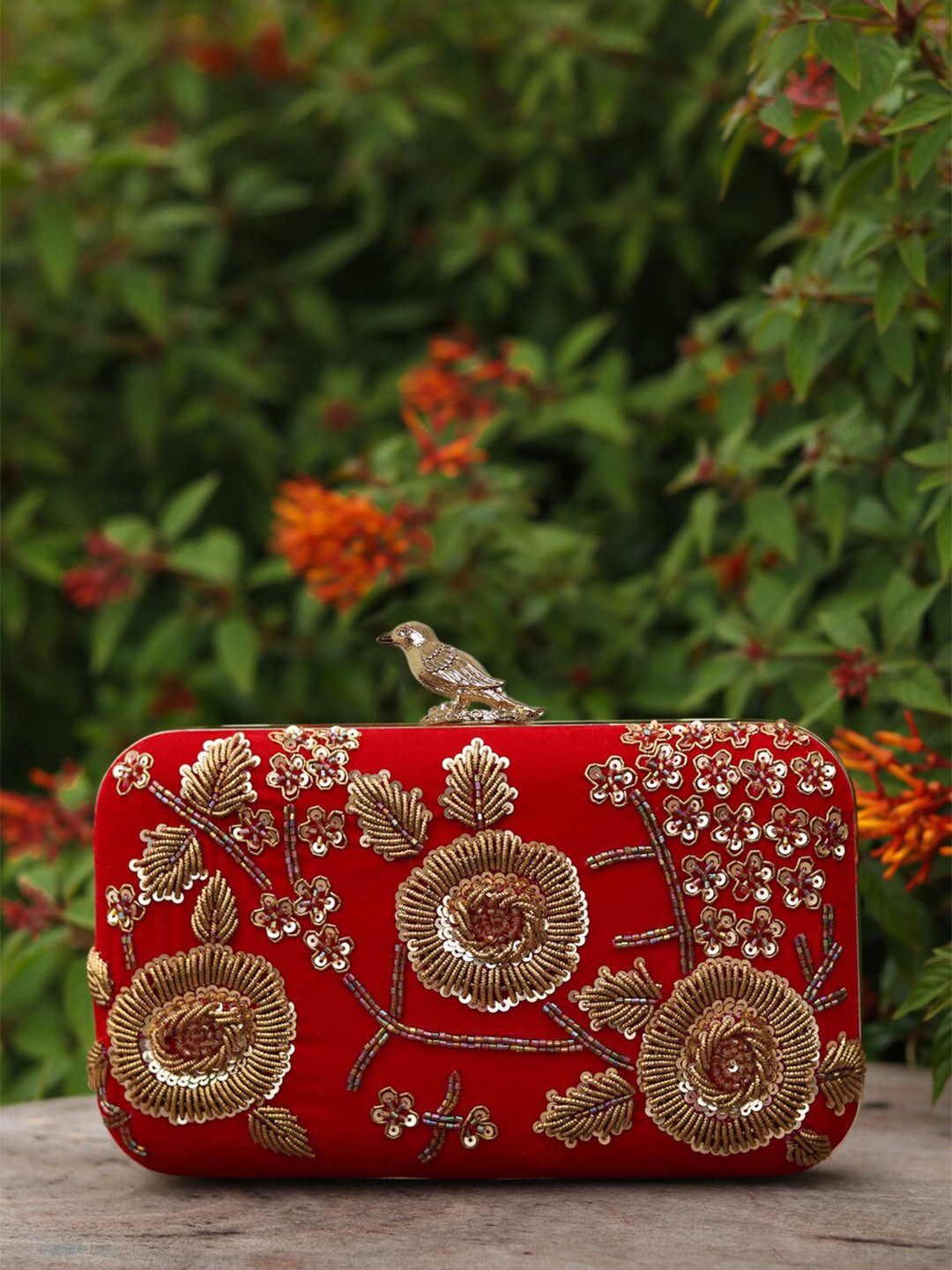 

NR By Nidhi Rathi Red & Gold-Toned Embroidered Box Clutch