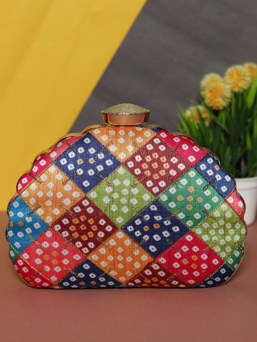 

NR By Nidhi Rathi Green & Red Printed Embroidered Box Clutch