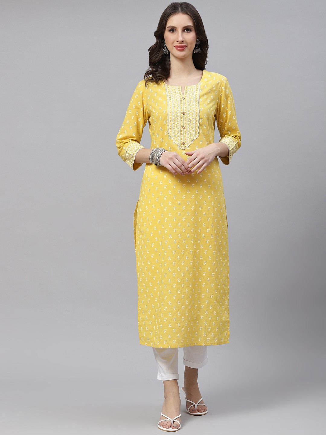 

PIROH Women Yellow & Off White Pure Cotton Ethnic Motifs Print Kurta