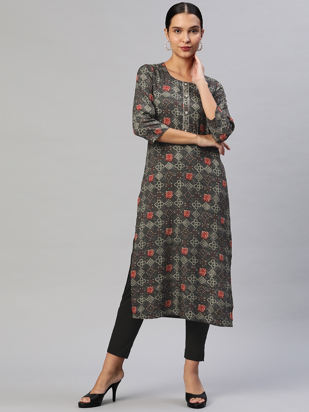 

PIROH Women Charcoal Grey Ethnic Motifs Printed Straight Kurta