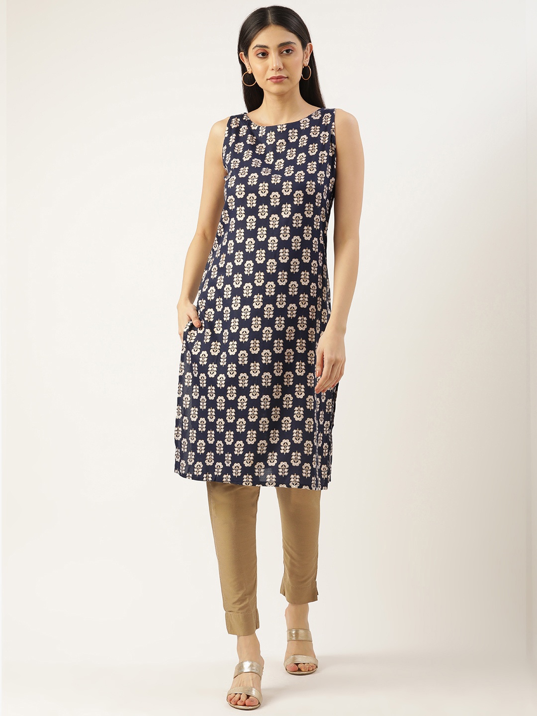 

RACHNA Women Navy Blue & White Ethnic Motifs Printed Cotton Kurta