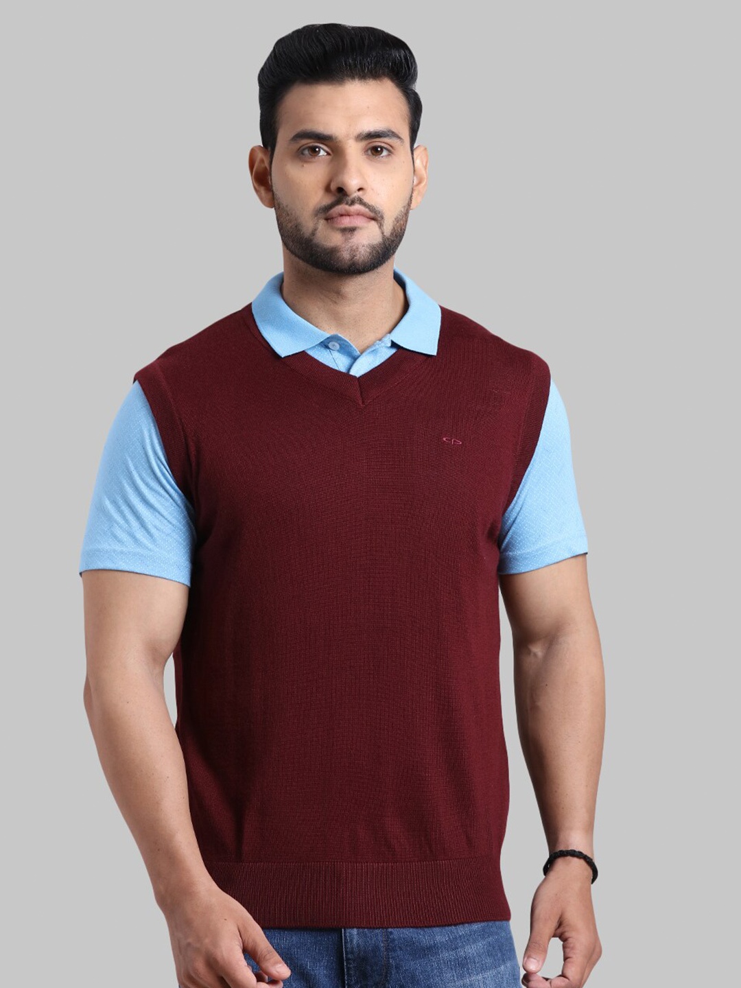 

ColorPlus Men Maroon Sweater Vest