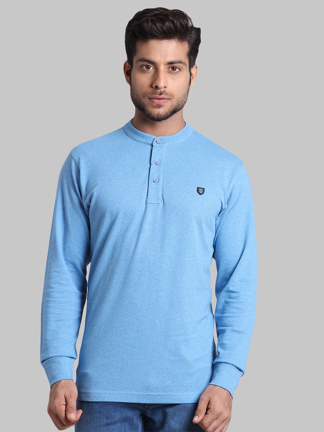 

ColorPlus Men Blue Henley Neck Applique T-shirt
