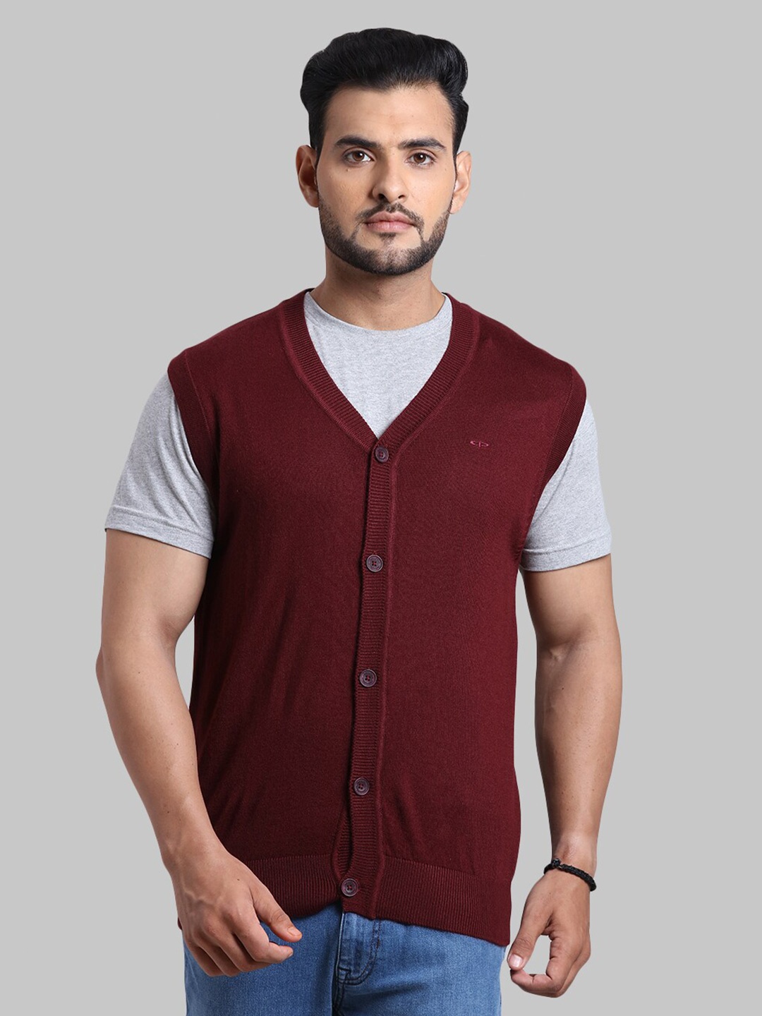 

ColorPlus Men Maroon Sweater Vest