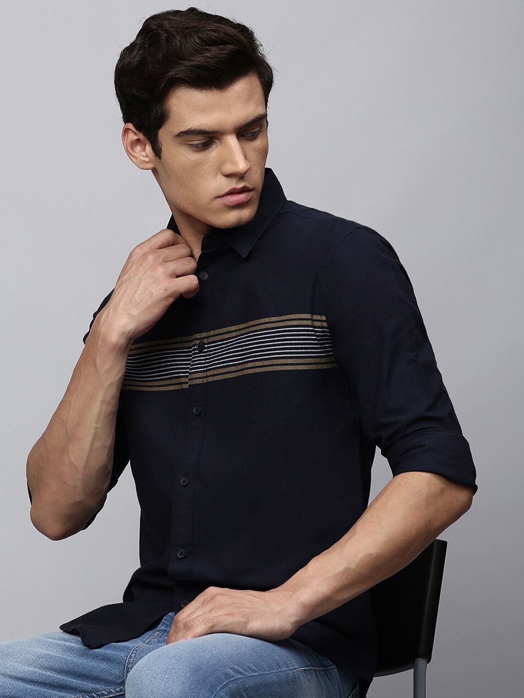 

Dennis Lingo Men Navy Blue Slim Fit Cotton Oxford Casual Shirt