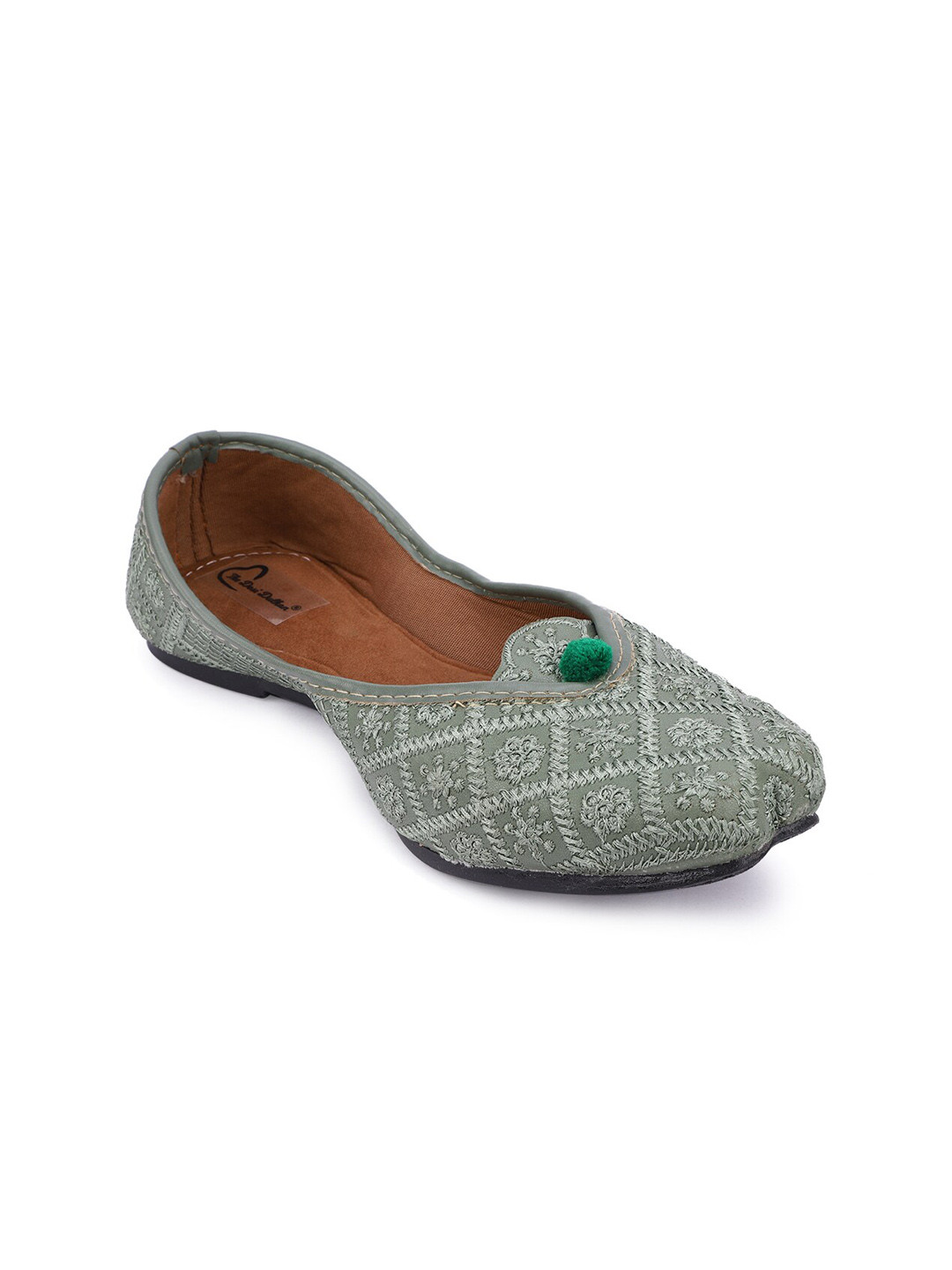 

The Desi Dulhan Women Green Ethnic Mojaris with Bows Flats