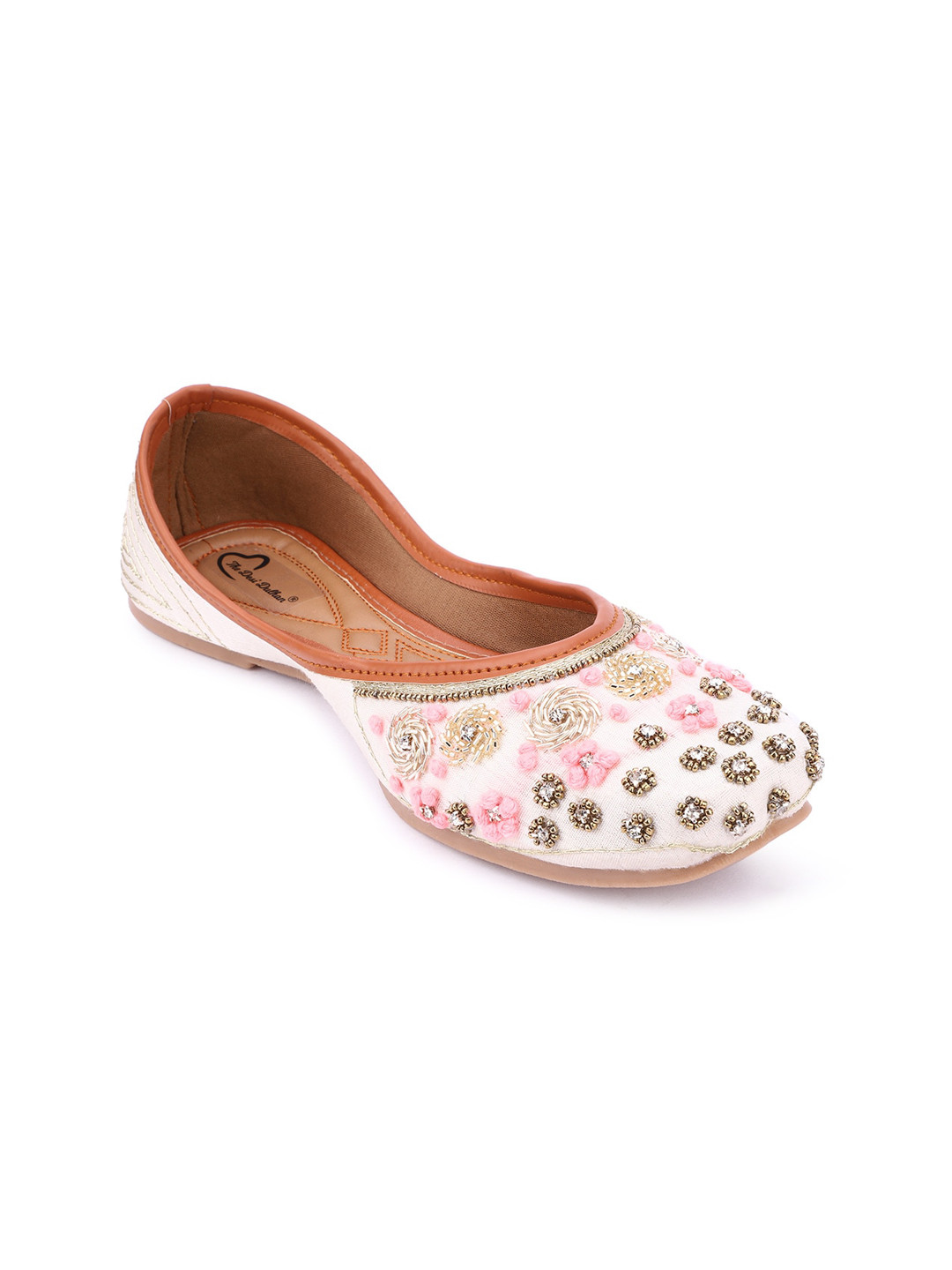

The Desi Dulhan Women White & Pink Embellished Ethnic Mojaris Flats