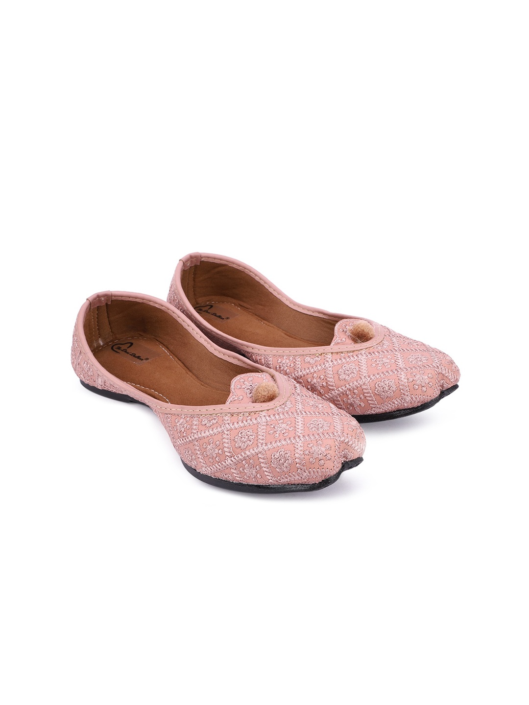 

The Desi Dulhan Women Pink Embroidered Ethnic Mojaris Flats