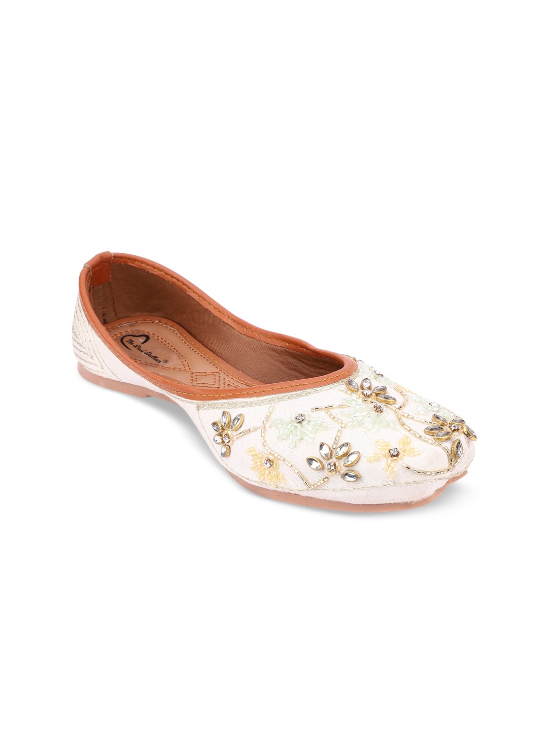

The Desi Dulhan Women Off White & Gold Embellished Ethnic Mojaris Flats