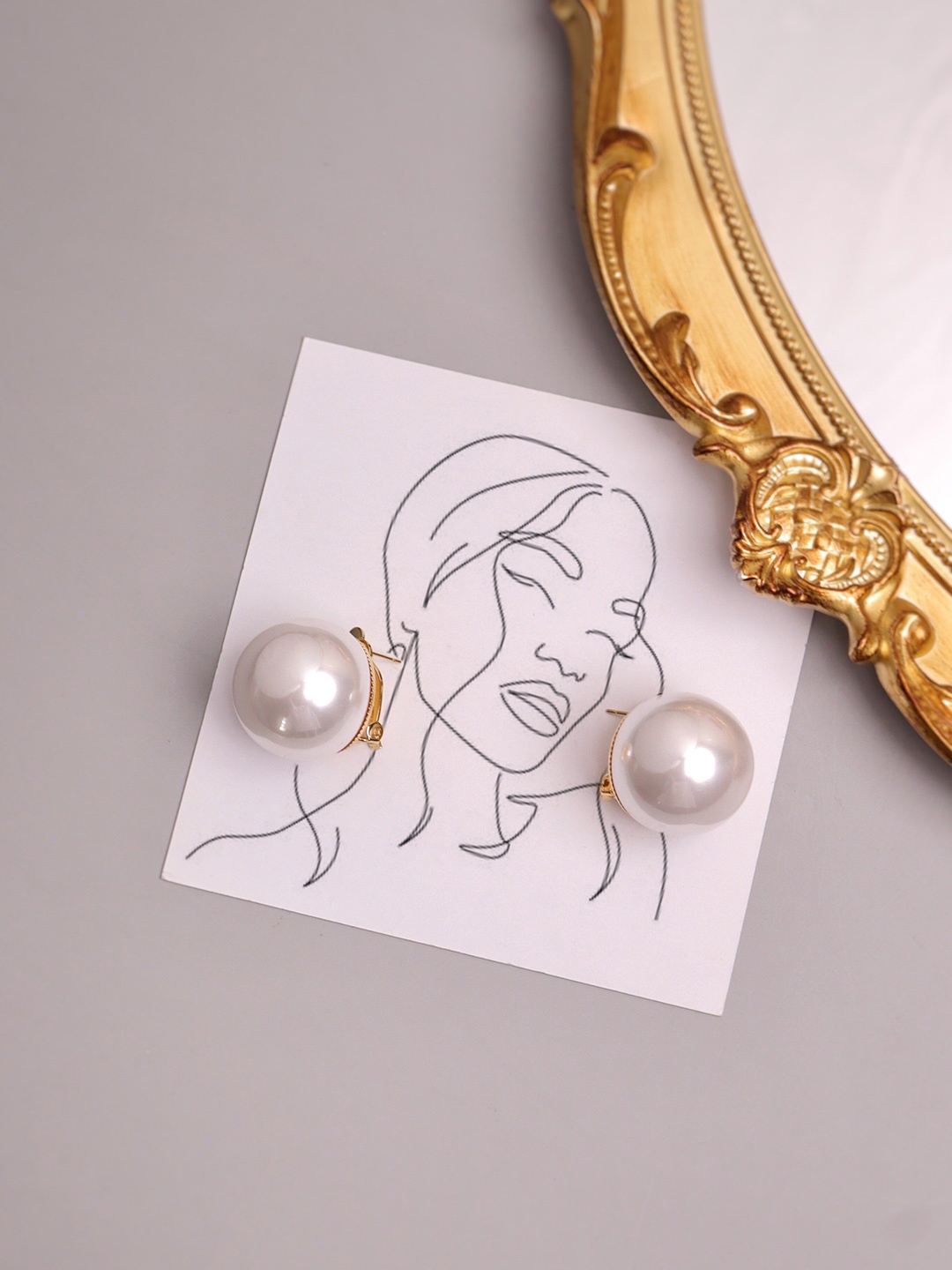 

CURIO COTTAGE White Circular Pearl Studs Earrings
