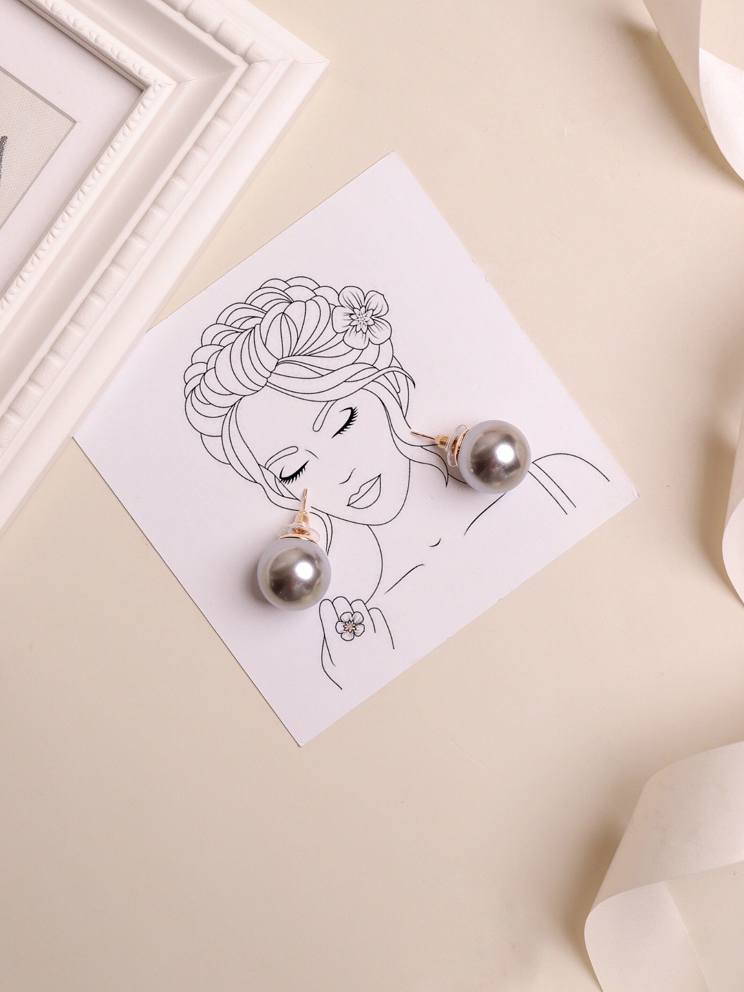 

CURIO COTTAGE Gold-Plated & Silver Contemporary Studs Earrings