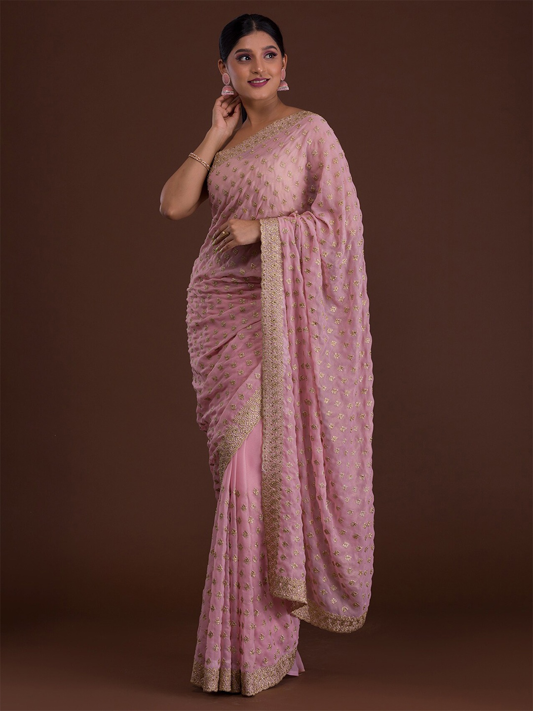 

Koskii Pink & Gold-Toned Embroidered Floral Saree