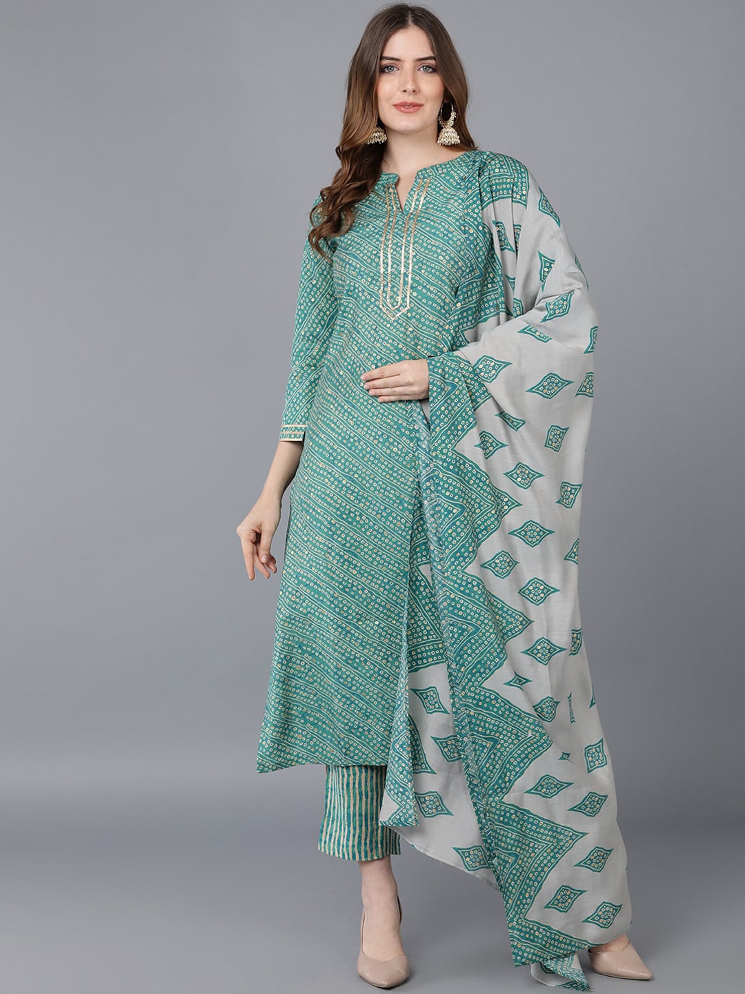 

AHIKA Women Sea Green Printed Kurta with Trousers & With Dupatta