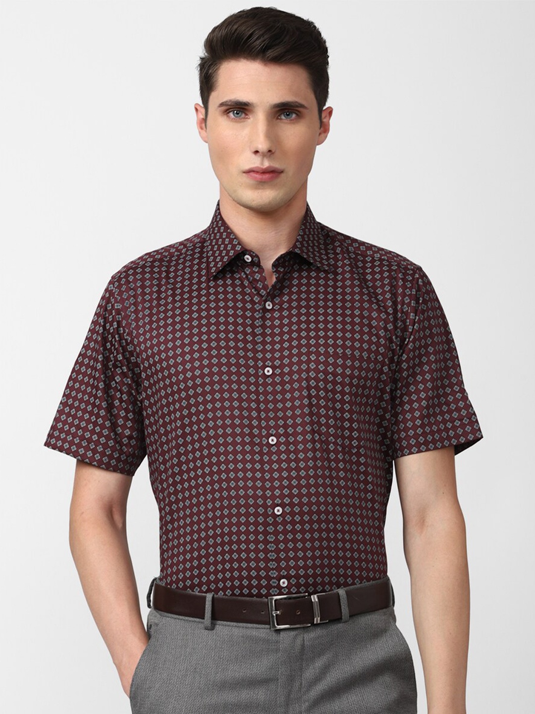 

Van Heusen Men Maroon Printed Formal Cotton Shirt
