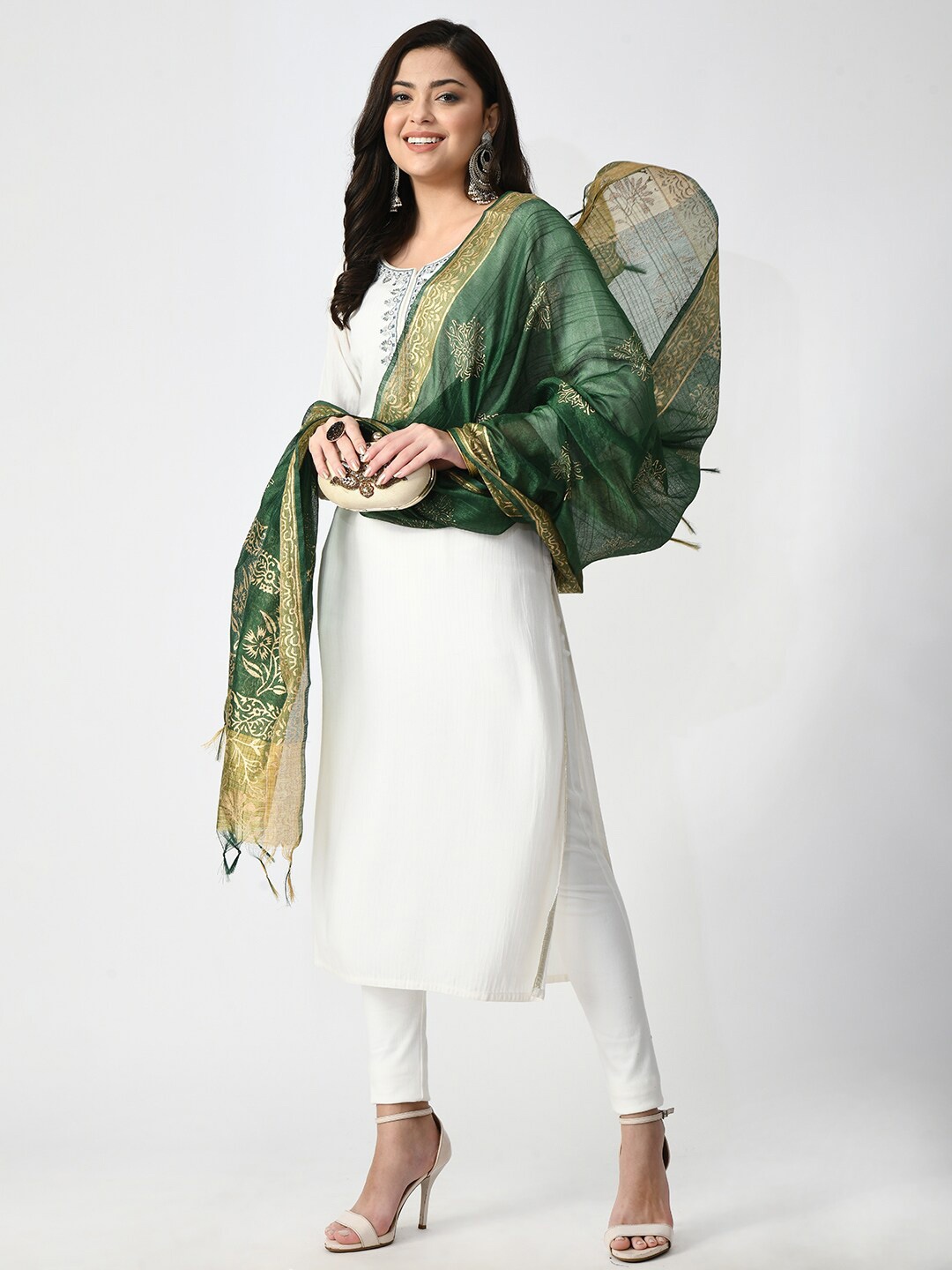 

Akshatani Green & Beige Ethnic Motifs Printed Organza Block Print Dupatta