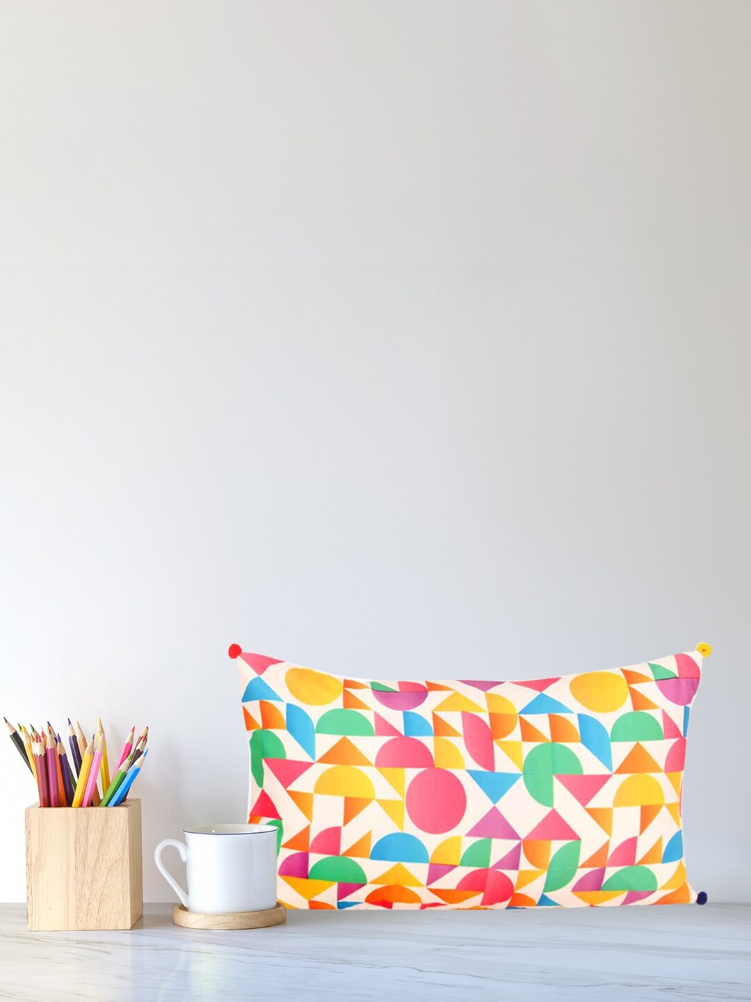 

Home White & Yellow Geometric Rectangle Cushion Cover