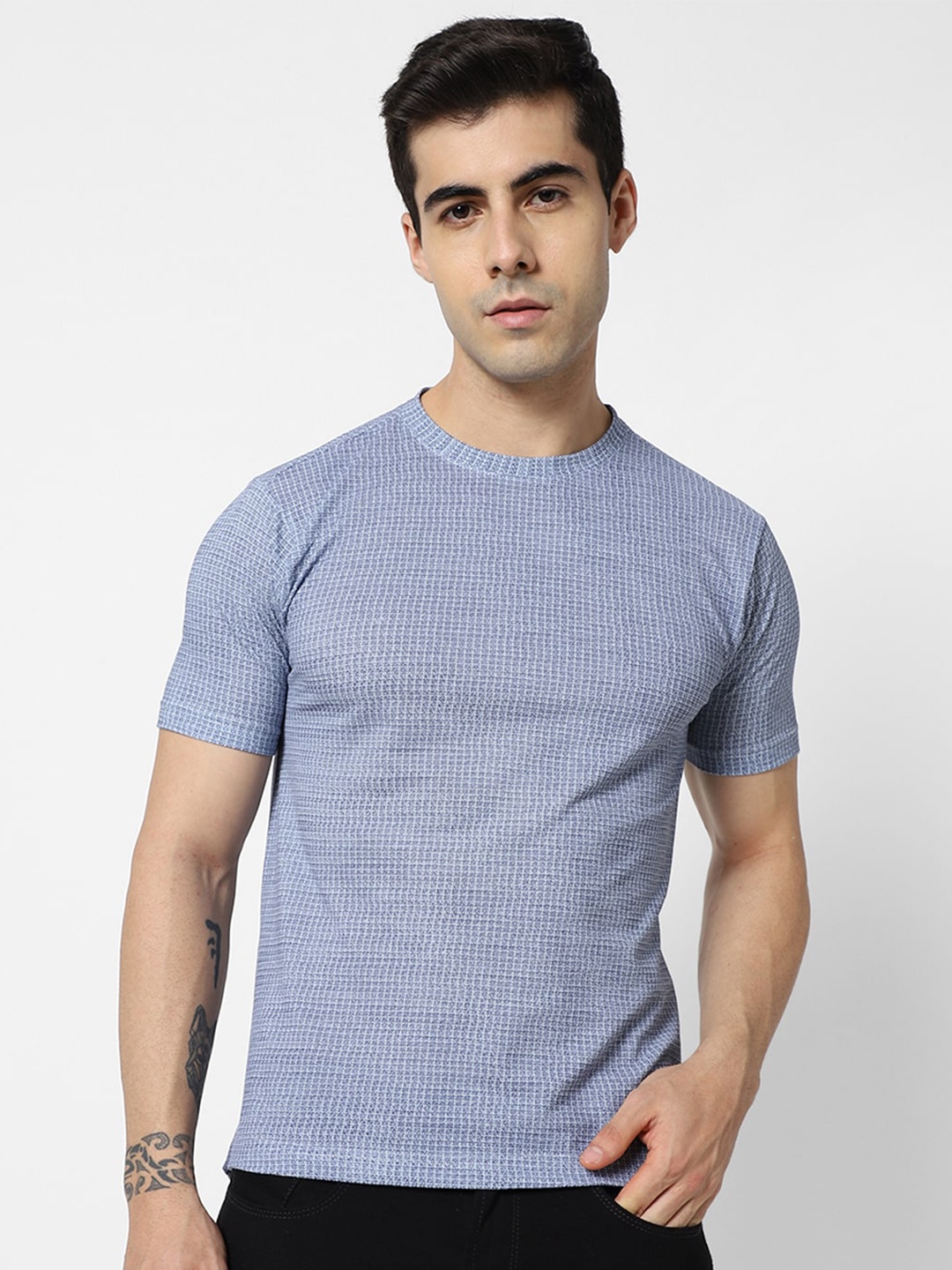 

VASTRADO Men Blue Checked T-shirt