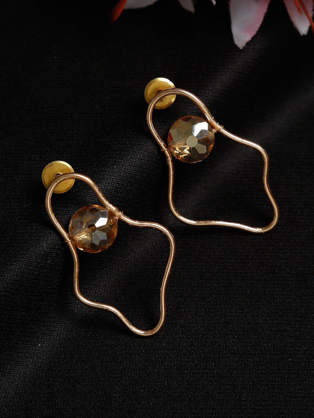 

Madame Rose Gold Contemporary Drop Earrings
