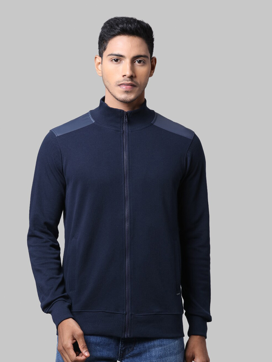 

Parx Men Blue Sweatshirt