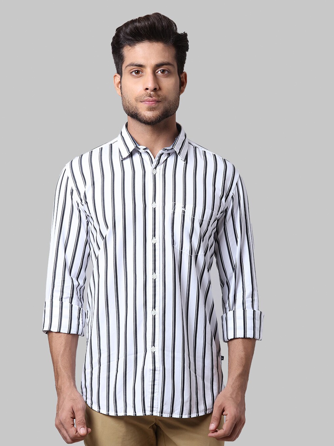 

Parx Men White Slim Fit Striped Casual Cotton Shirt
