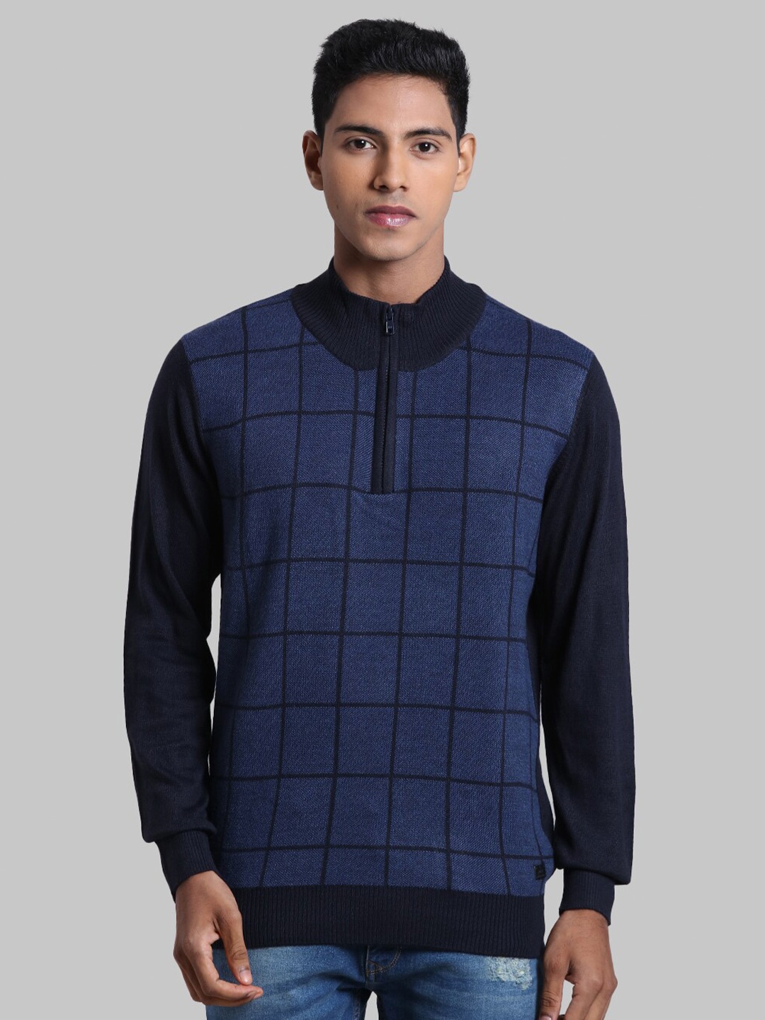 

Parx Men Blue & Black Checked Pullover