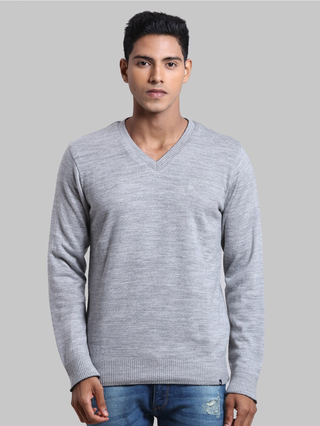 

Parx Men Grey Solid Pullover